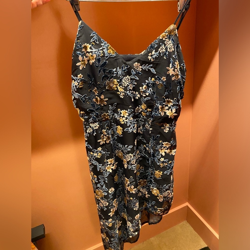 Lulu’s Navy Burnout Velvet Floral Mini Dress Sz Large Asymmetrical